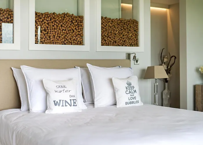 Tinwood Estate Vineyard Lodges